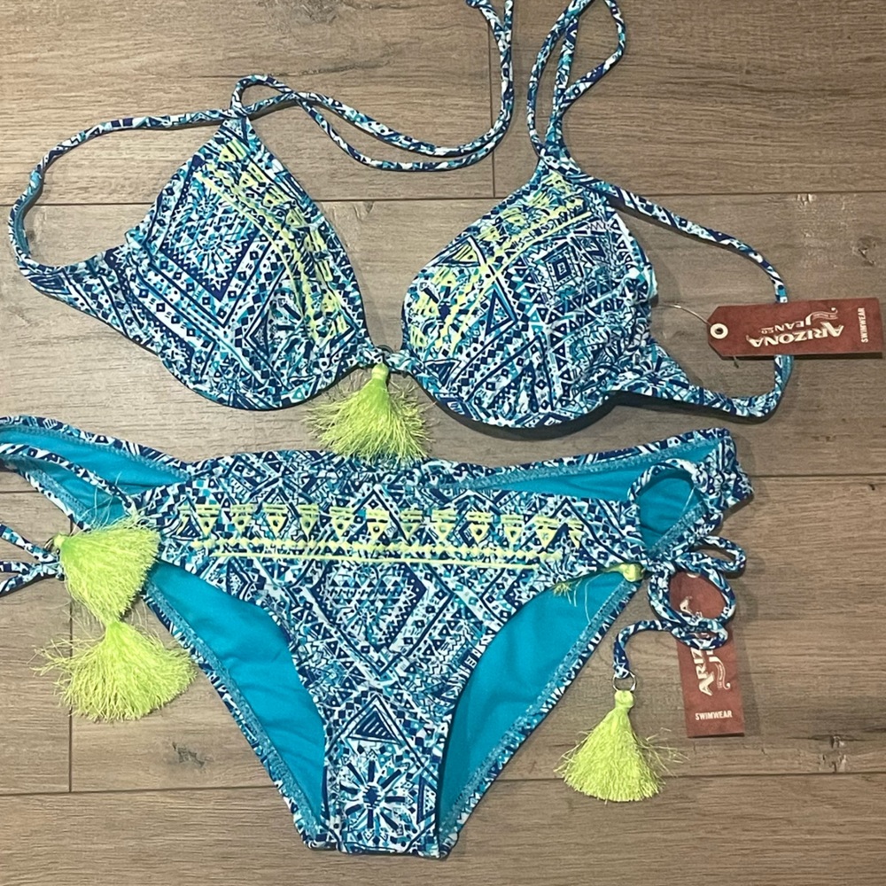 Tassel NWT bikini!